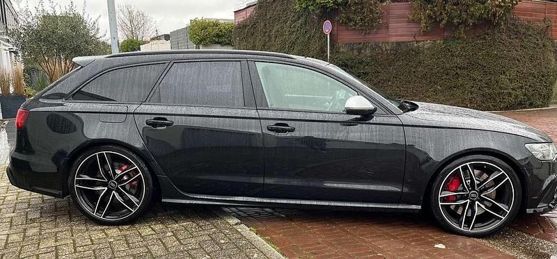 Gebraucht Audi RS6 560 PS (411 kW) 2015 Mythosschwarz metallic Kombi