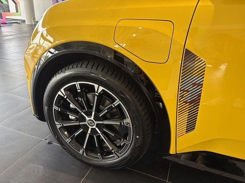 Neu Renault 5 E-Tech Iconic 110 kW (150 PS) 2026 Gelb Limousine