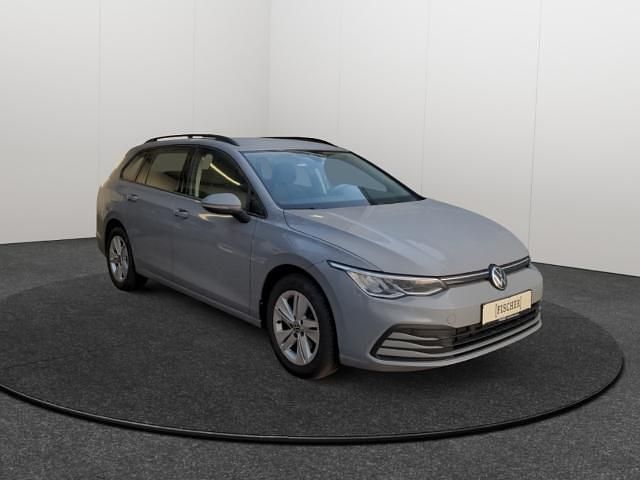 Gebraucht VW Golf VII 110 PS (80 kW) 2021 Mondsteingrau Kleinwagen