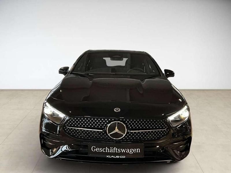 Gebraucht Mercedes A220 AMG 190 PS (139 kW) 2025 Metalliclack kosmosschwarz Limousine