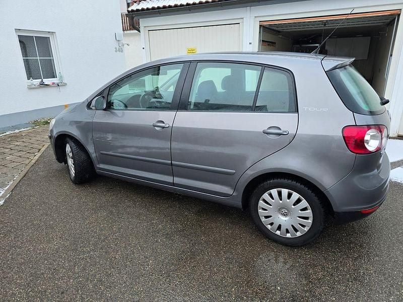 Grau Gebraucht 2007 VW Golf Plus Cross Van / Kleinbus | 2.700 € (Fairer Preis) - Bild 1/4