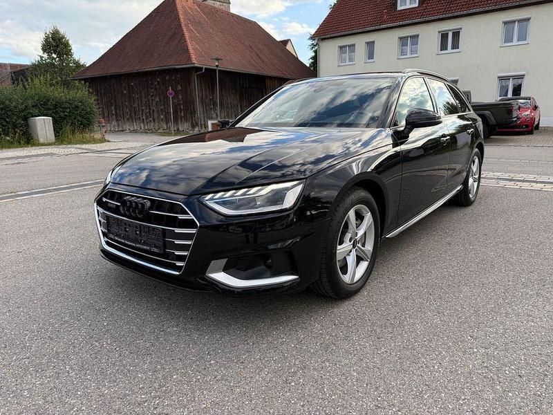 Schwarz Gebraucht 2022 Audi A4 Advanced Kombi | 24.900 € (Fairer Preis) - Bild 1/4
