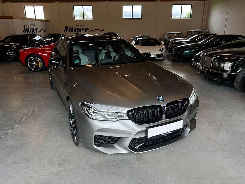 Grau Gebraucht 2020 BMW M5 Competition Edition Limousine | 79.990 € (Teuer) - Bild 1/4