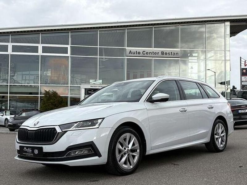Gebraucht Skoda Octavia Style 331 PS (243 kW) 2022 Weiß Kombi