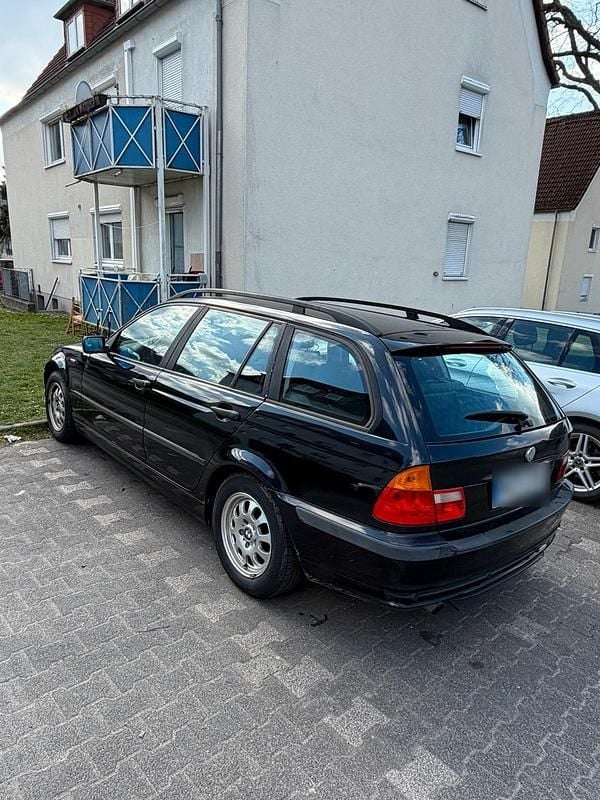 Gebraucht BMW 316 116 PS (85 kW) 2004 Schwarz Kombi