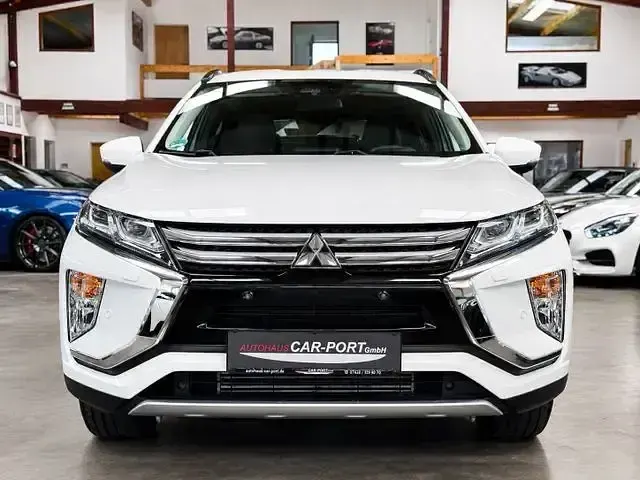 Gebraucht Mitsubishi Eclipse Cross Top 163 PS (119 kW) 2018 Weiß SUV