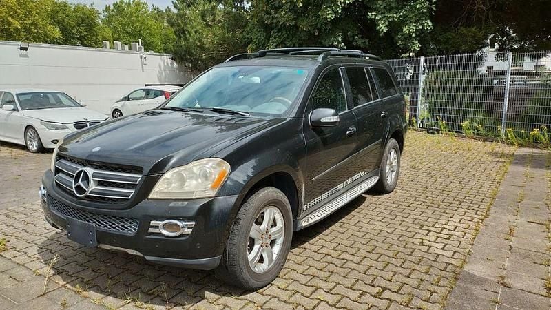 Schwarz Gebraucht 2011 Mercedes GL450 SUV | 11.900 € (Superpreis) - Bild 1/4