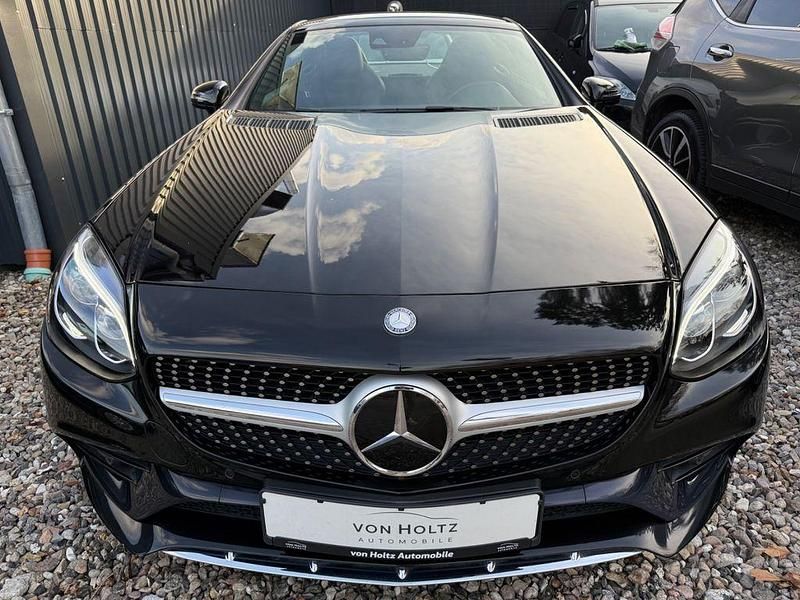 Gebraucht Mercedes SLC300 245 PS (180 kW) 2016 Schwarz Cabrio