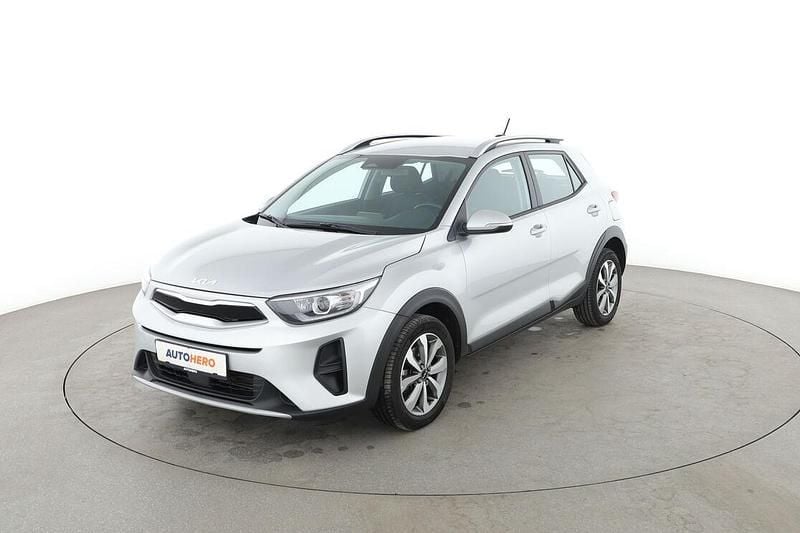 Gebraucht Kia Stonic Vision 84 PS (61 kW) 2023 Silber SUV