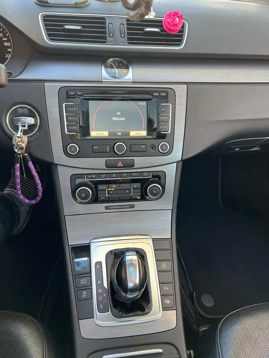Gebraucht VW Passat 140 PS (102 kW) 2011 Grau Kombi
