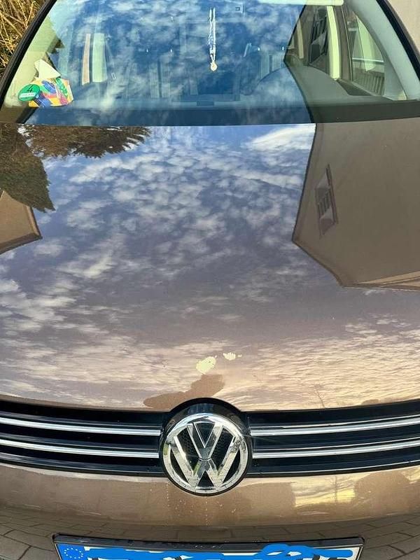 Gebraucht VW Touran Highline 140 PS (102 kW) 2012 Braun Van / Kleinbus