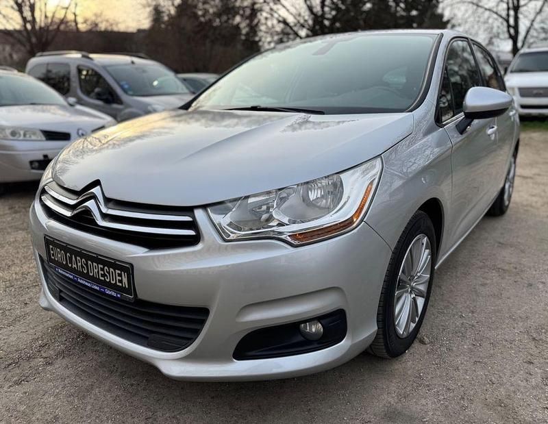 Gebraucht Citroën C4 Tendance 120 PS (88 kW) 2011 Grau Limousine