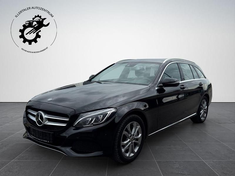 Schwarz Gebraucht 2017 Mercedes C250 Avantgarde Kombi | 19.100 € (Fairer Preis) - Bild 1/4