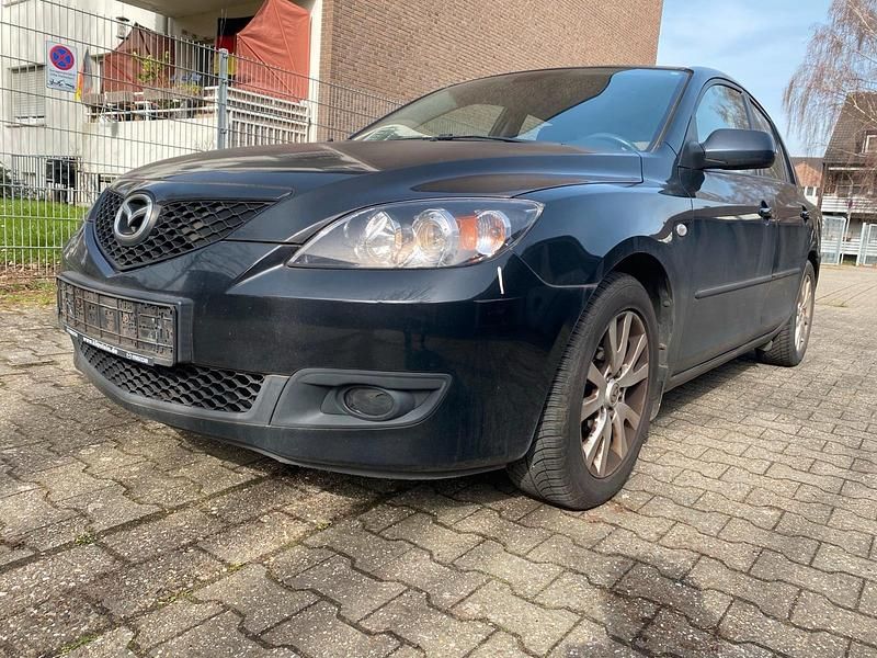 Second-hand Mazda 3 Active 105 CP (77 kW) 2007 Negru Berlinǎ