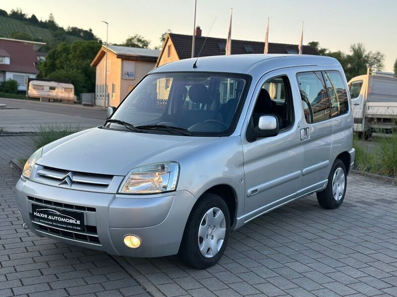 Grau Gebraucht 2005 Citroën Berlingo Van / Kleinbus | 3.350 € (Teuer) - Bild 1/4