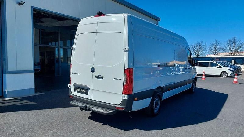 Gebraucht Mercedes Sprinter 190 PS (139 kW) 2026 Weiß Van