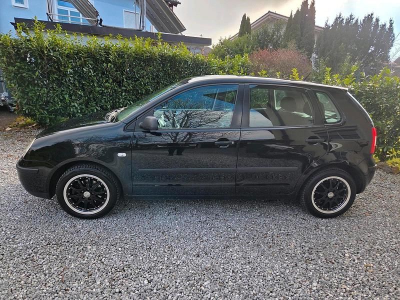 Gebraucht VW Polo 55 PS (40 kW) 2004 Schwarz Kleinwagen