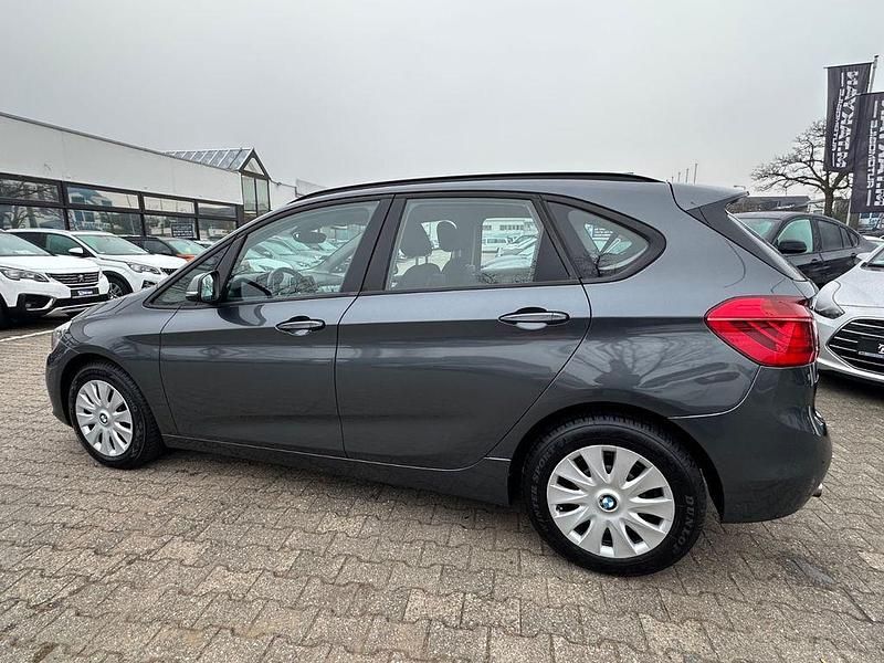 Gebraucht BMW 218 Advantage 136 PS (100 kW) 2016 Grau Kombi