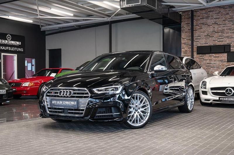 Schwarz Gebraucht 2019 Audi S3 Sport Limousine | 33.990 € (Fairer Preis) - Bild 1/4