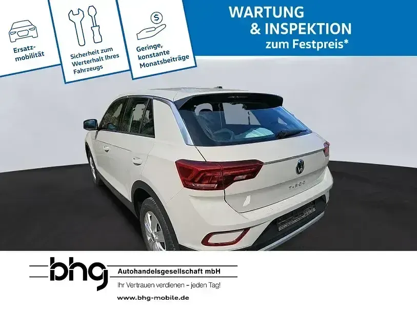 Gebraucht VW T-Roc Basis 110 PS (80 kW) 2023 Grau SUV