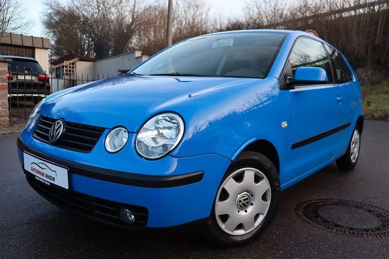 Blau Gebraucht 2002 VW Polo Trendline Kleinwagen | 2.290 € (Fairer Preis) - Bild 1/4