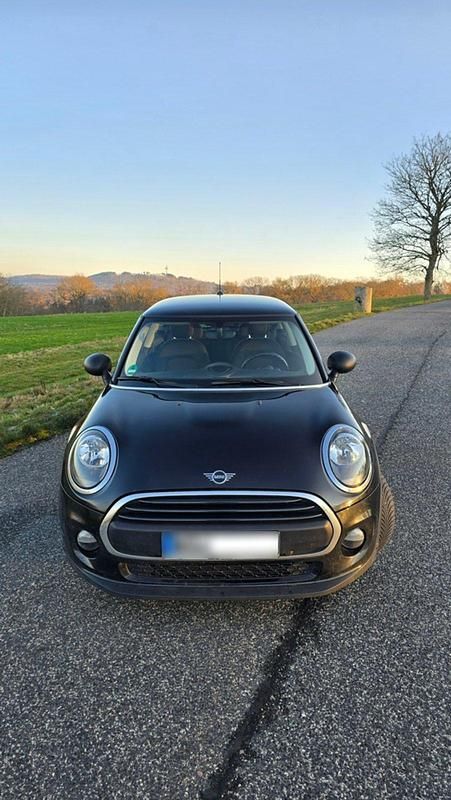 Gebraucht Mini ONE 102 PS (75 kW) 2018 Schwarz Kleinwagen