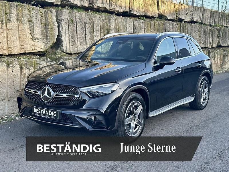 Lack obsidianschwarz Gebraucht 2024 Mercedes GLC220 AMG Line Premium Plus SUV | 56.990 € (Guter Preis) - Bild 1/4