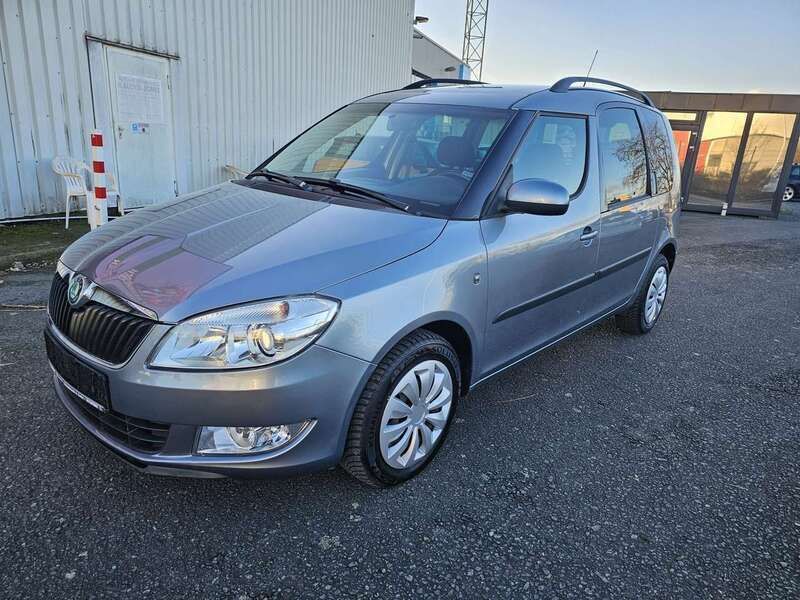 Platin grau metallic Gebraucht 2010 Skoda Roomster Comfort Kombi | 5.490 € (Fairer Preis) - Bild 1/4