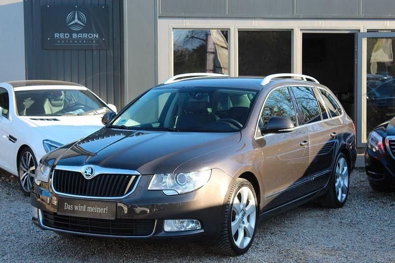 Gebraucht Skoda Superb Elegance 160 PS (117 kW) 2010 Braun Kombi