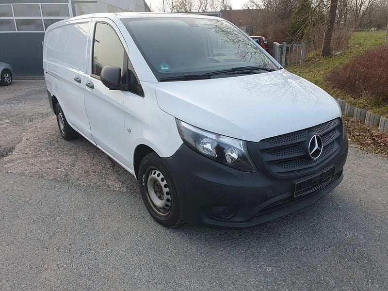 Gebraucht Mercedes Vito 114 PS (83 kW) 2016 Weiß Van