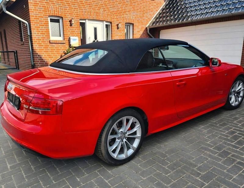 Gebraucht Audi A5 Cabriolet S-Line 170 PS (125 kW) 2010 Rot Cabrio