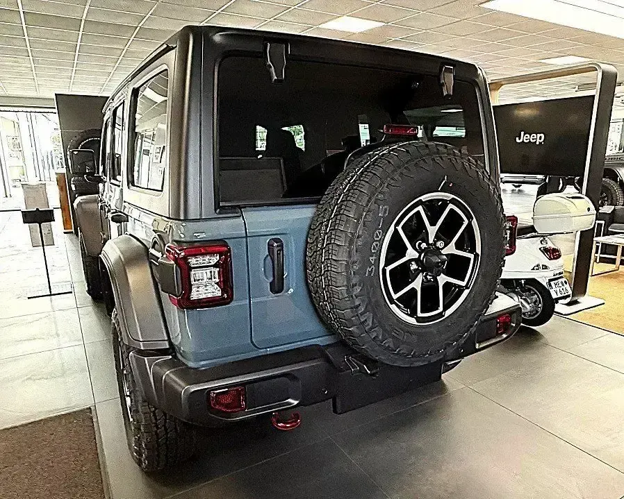Neu Jeep Wrangler Unlimited Rubicon 272 PS (200 kW) 2026 Grau SUV