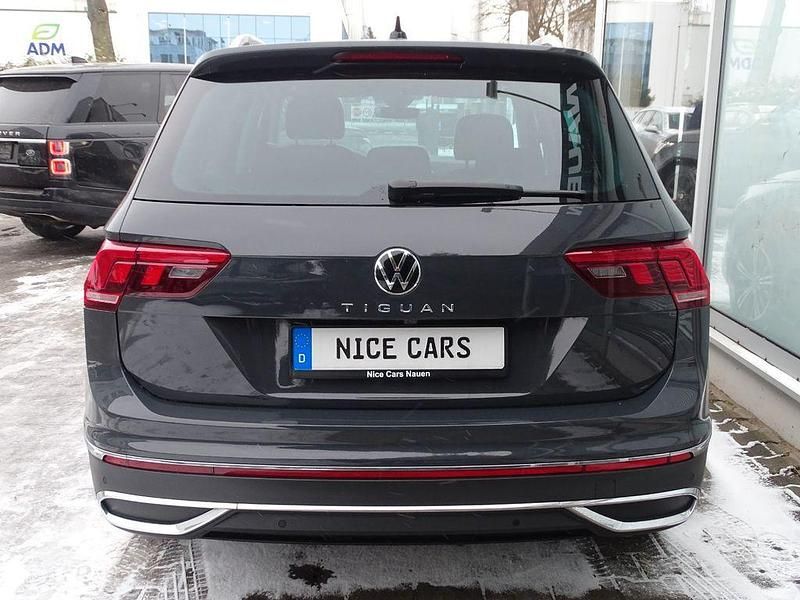 Gebraucht VW Tiguan Active 150 PS (110 kW) 2023 Grau SUV
