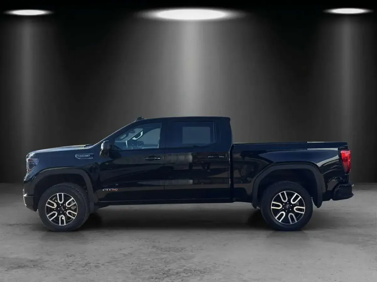 Ny GMC Sierra 420 HK (308 kW) 2026 Sort Pickup / Ladvogn
