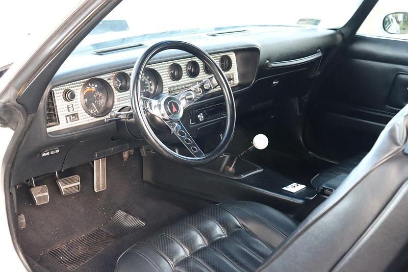 Gebraucht Pontiac Trans Am 204 PS (150 kW) 1976 Weiß Coupé