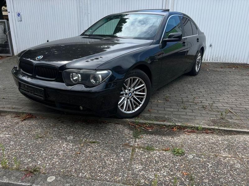 Schwarz Gebraucht 2003 BMW 745 Sport Line Limousine | 2.990 € (Superpreis) - Bild 1/4