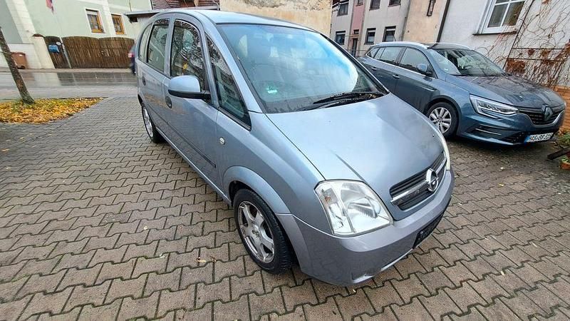 Gebraucht Opel Meriva Basis 101 PS (74 kW) 2004 Silber Van / Kleinbus