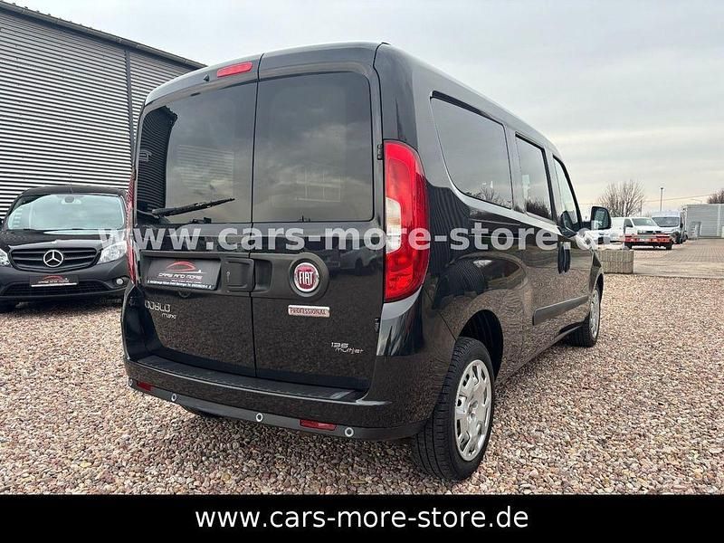 Gebraucht Fiat Doblò 135 PS (99 kW) 2016 Schwarz Van / Kleinbus