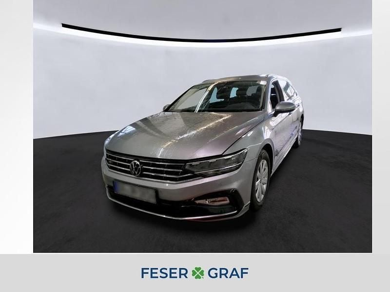 Silber Gebraucht 2021 VW Passat R-line Kombi | 19.940 € (Fairer Preis) - Bild 1/4