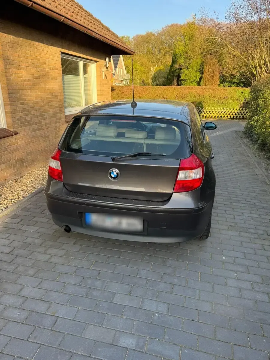 Gebraucht BMW 118 129 PS (94 kW) 2005 Grau Kleinwagen