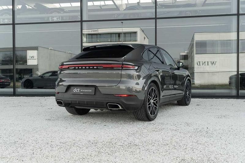 Gebraucht Porsche Cayenne 305 PS (224 kW) 2024 Grau SUV