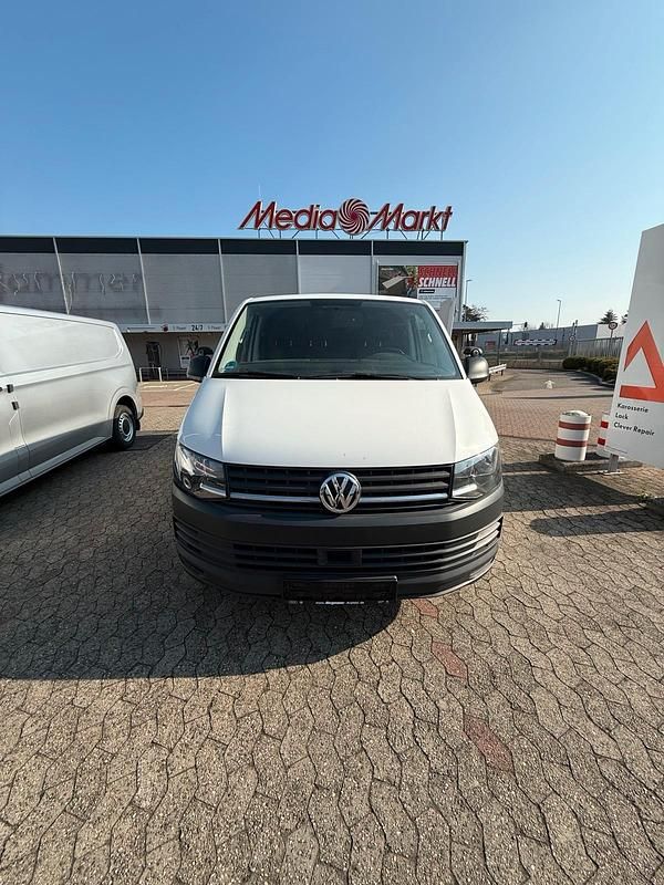 Gebraucht VW Transporter 199 PS (146 kW) 2018 Weiß Van