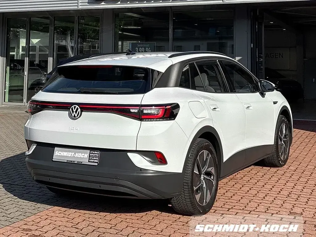 Gebraucht VW ID.4 Pro Performance 150 kW (204 PS) 2023 Gletscherweiss (weiß) SUV