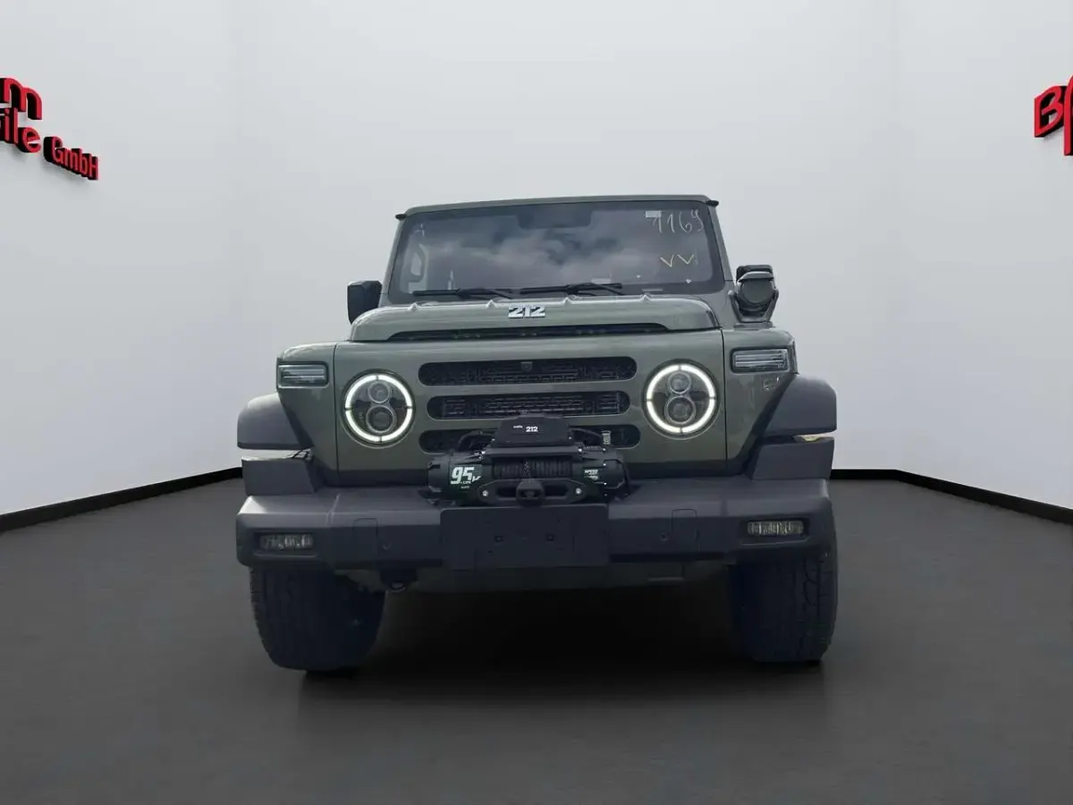 Neu BAW 212 166 PS (122 kW) 2026 Grün SUV