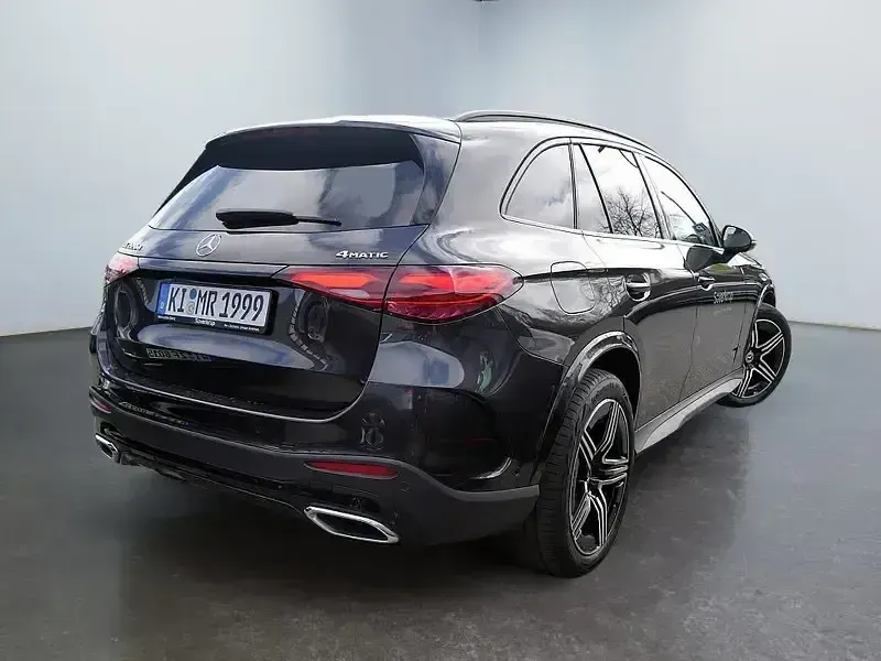 Gebraucht Mercedes GLC220 AMG 197 PS (144 kW) 2025 Weiß SUV