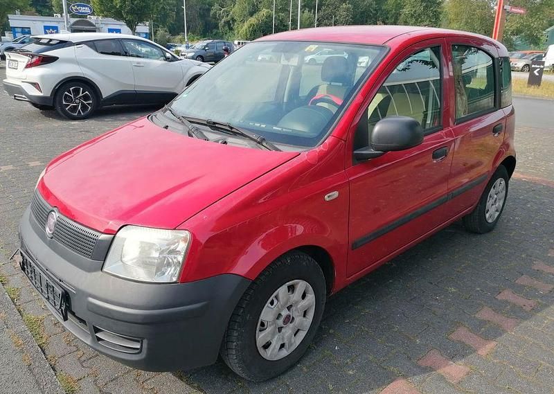 Rot Gebraucht 2010 Fiat Panda Kleinwagen | 2.390 € (Fairer Preis) - Bild 1/4