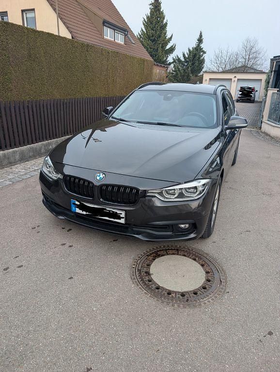 Gebraucht BMW 320 190 PS (139 kW) 2016 Braun Kombi