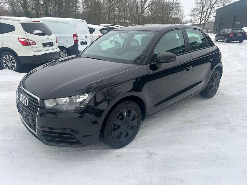 Schwarz Gebraucht 2012 Audi A1 Sportback Attraction Kleinwagen | 4.499 € (Fairer Preis) - Bild 1/4