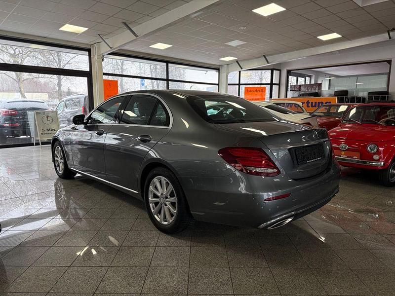 Gebraucht Mercedes E200 184 PS (135 kW) 2016 Grau Limousine