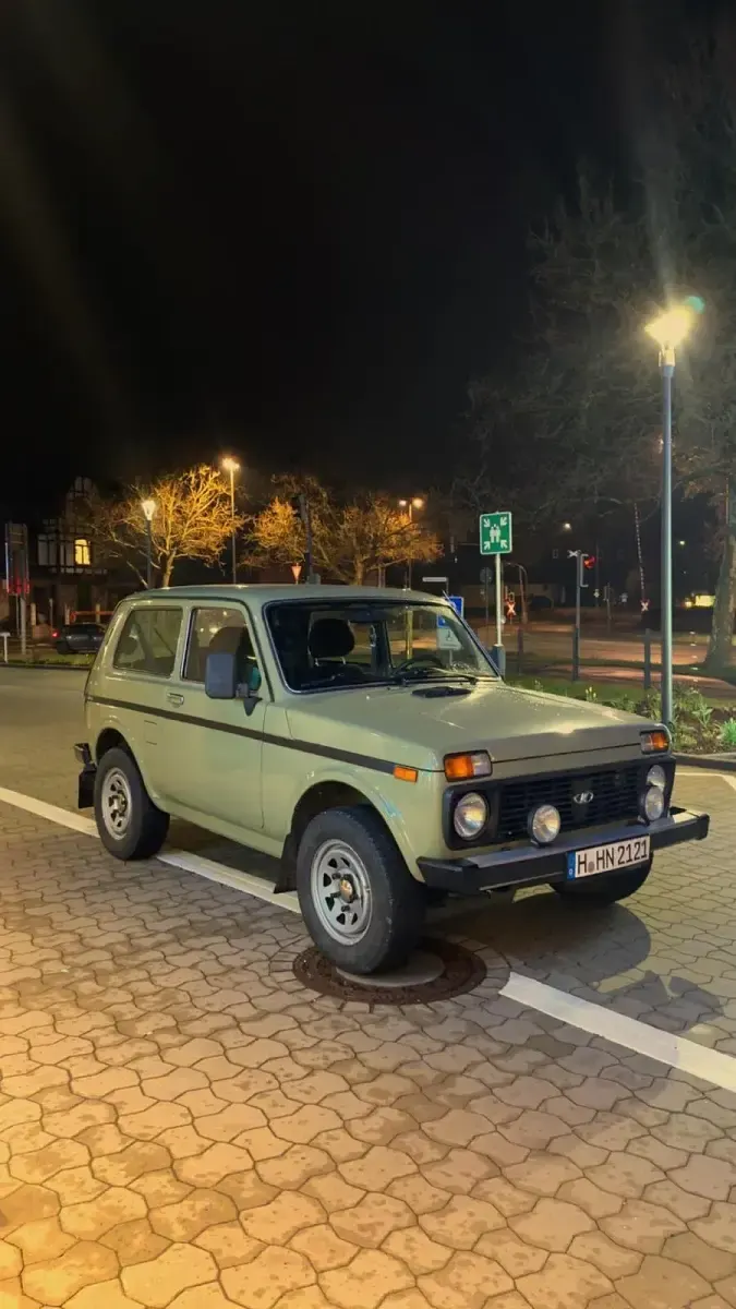 Gebraucht Lada niva 75 PS (55 kW) 2007 Grün SUV